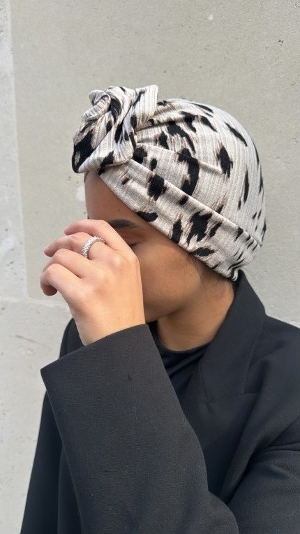 Turban bonnet Tacheté préformé – Image 2