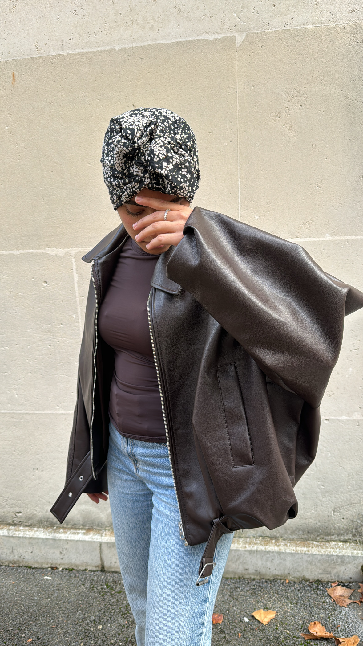 Flora black – Image 3