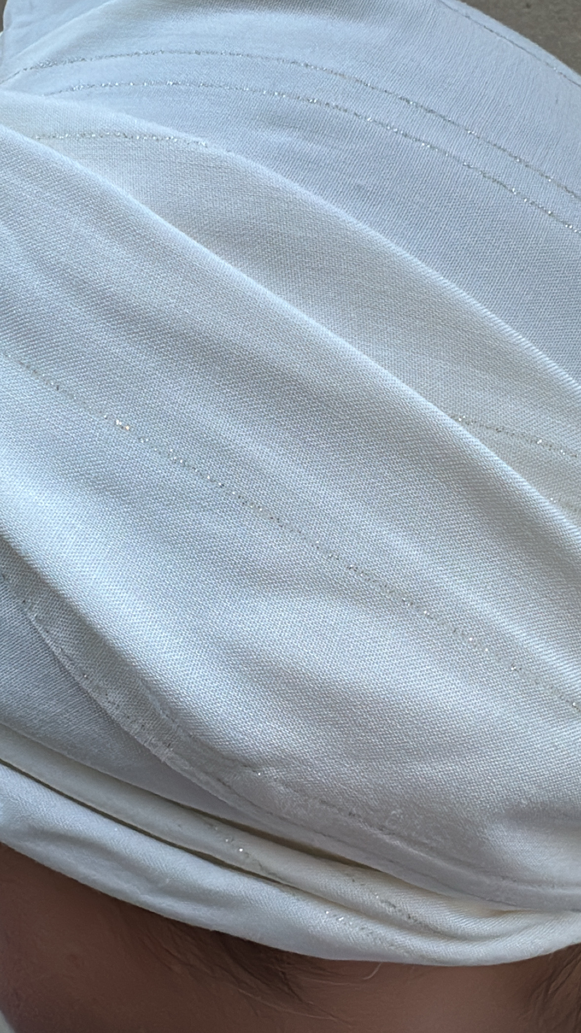 Ecru – Image 6